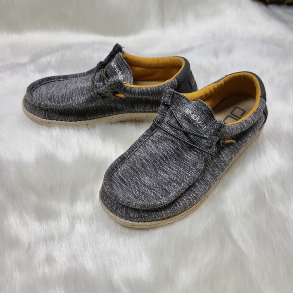 Hey Dude Wally - Picture 6 of 6